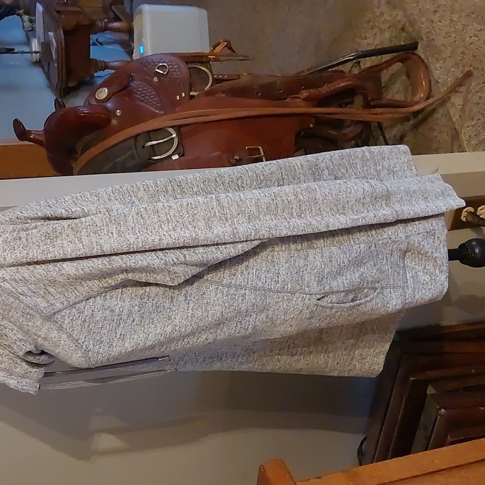 Pullover - Picture 3 of 3